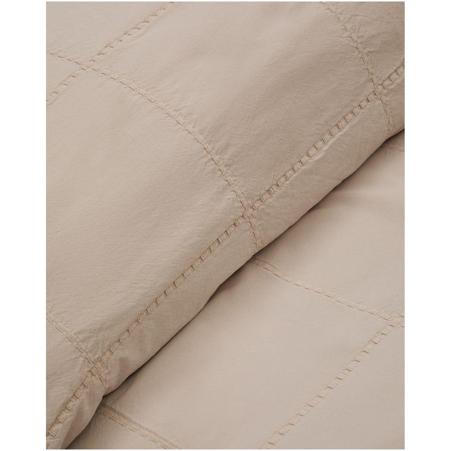 Tagesdecke Isor aus Chenille 100% Baumwolle ecru mit Karomuster für Bett von 150-160 cm