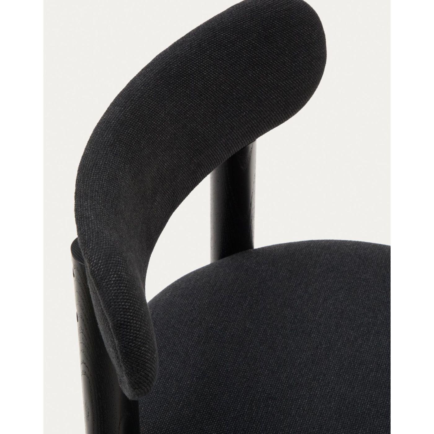 Design Stuhl Nebai Chenille schwarz Gestell Eichenholz schwarz FSC