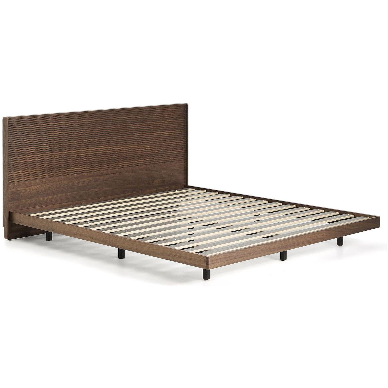 Bett Norlen aus Nussbaumfurnier mit dunklem Finish für Matratzen 180 x 200 cm FSC 100%