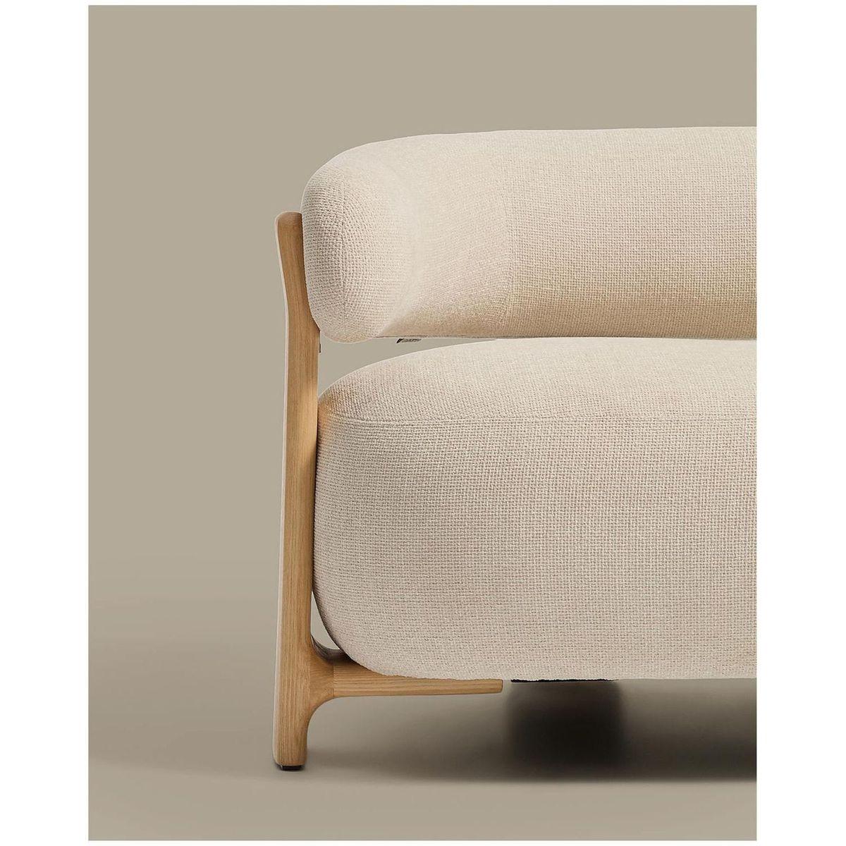 2-Sitzer Sofa Granite mit beiger Chenille und Beinen aus massivem Eschenholz mit natürlichem Finish 155 FSC 100 %