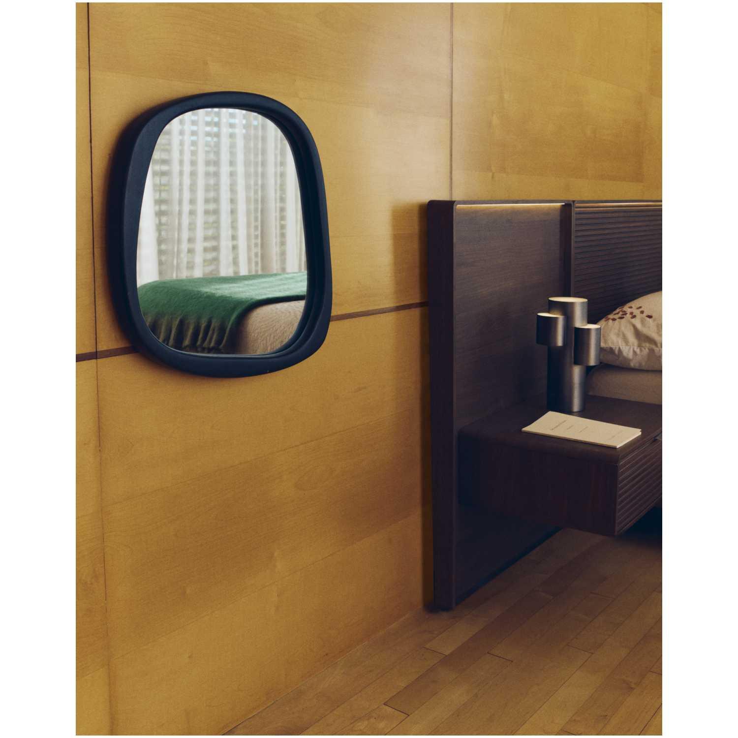 Wandspiegel Alura organisch Teakholz schwarz 45.5x47 FSC 100%