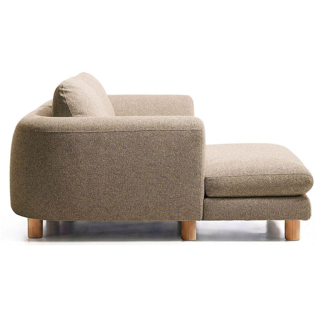 3-Sitzer Sofa Vera mit Chaiselongue links in Hellbraun mit Beinen aus massivem Eschenholz mit natürlichem Finish 232x176 FSC Mix Credit