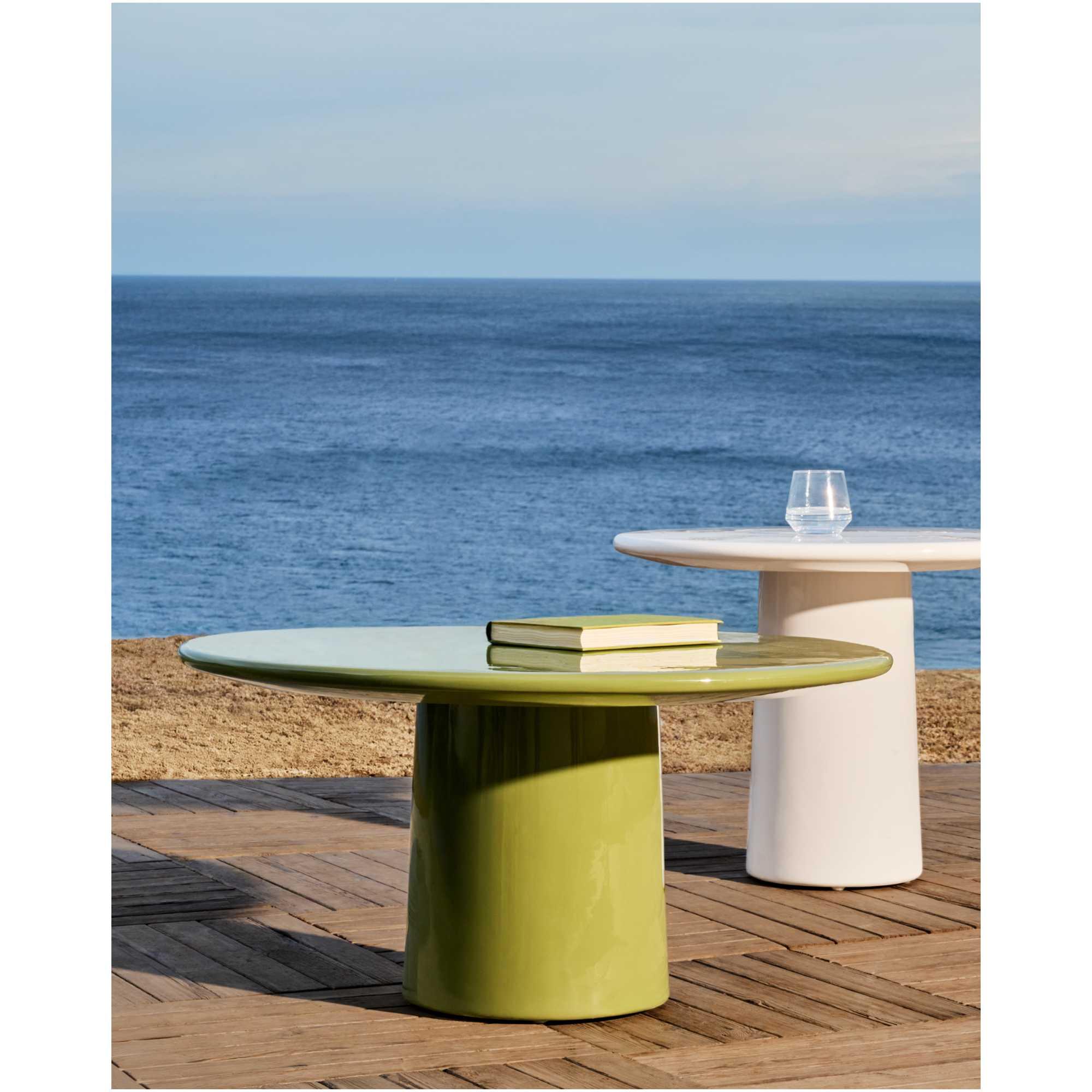 Couchtisch Albanella aus Zement mit glänzend grünem Finish 85x85