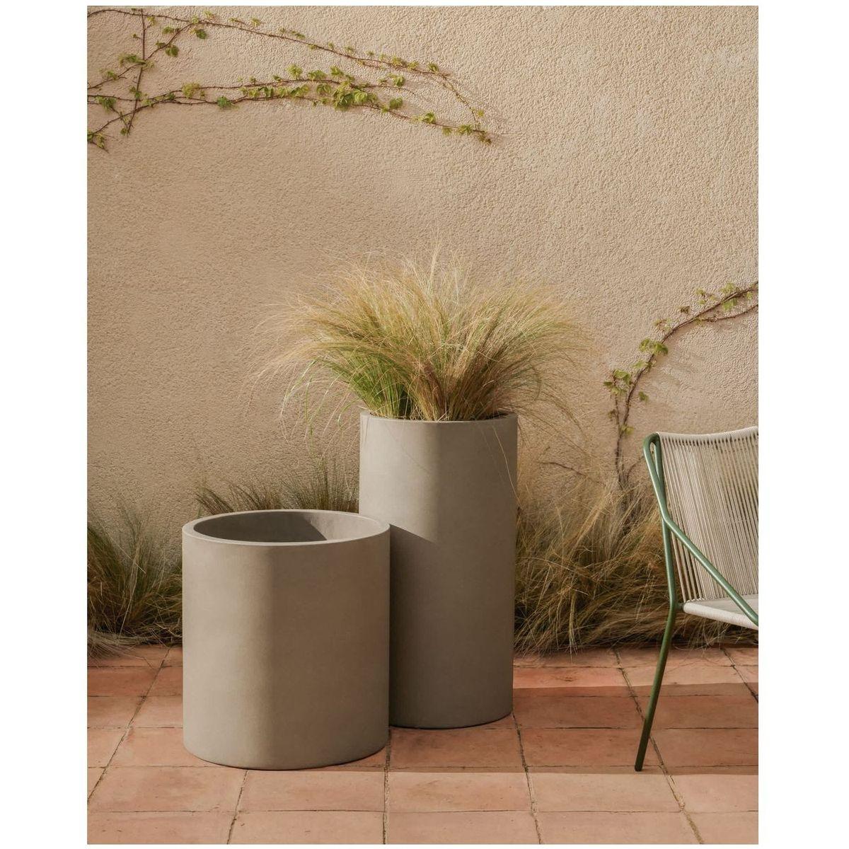 Blumentopf rund Aiguablava aus grauem Zement 52x52