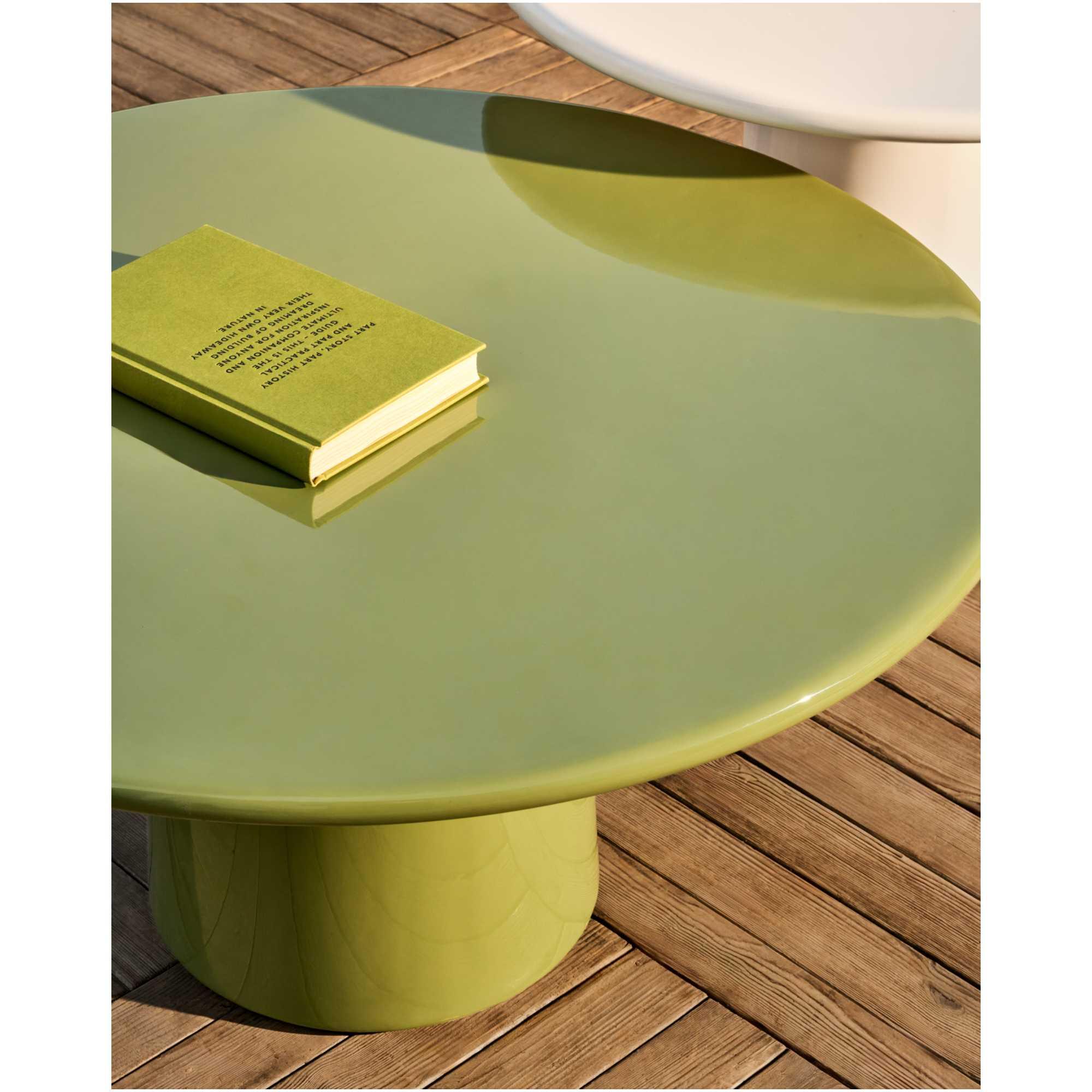 Couchtisch Albanella aus Zement mit glänzend grünem Finish 85x85