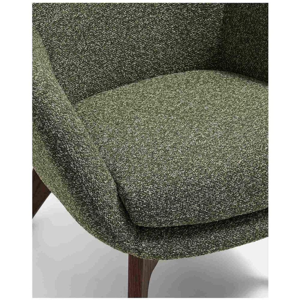 Ohrensessel Adiran dicker Chenille Moosgrün Beinen Eichenholz massiv Nussbaum-Finish