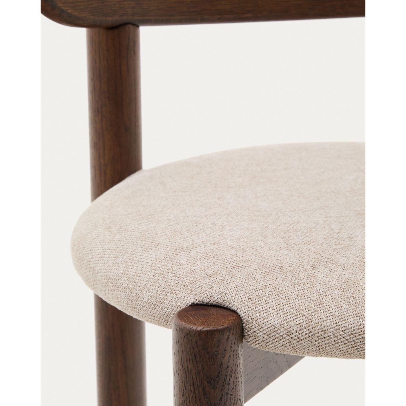 Design Stuhl Nebai Chenille braun Gestell Eichenholz nussbaum FSC