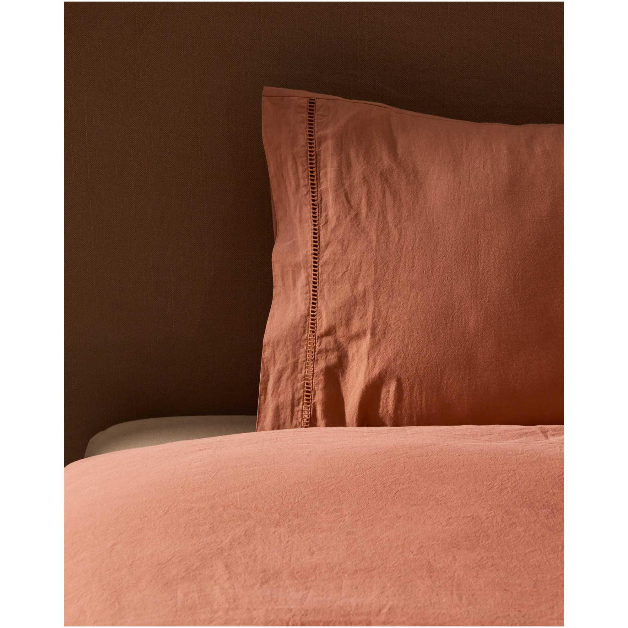 Set Caline Bettbezug und Kissenbezug aus 100% Baumwolle in Terrakotta für ein 90-cm-Bett