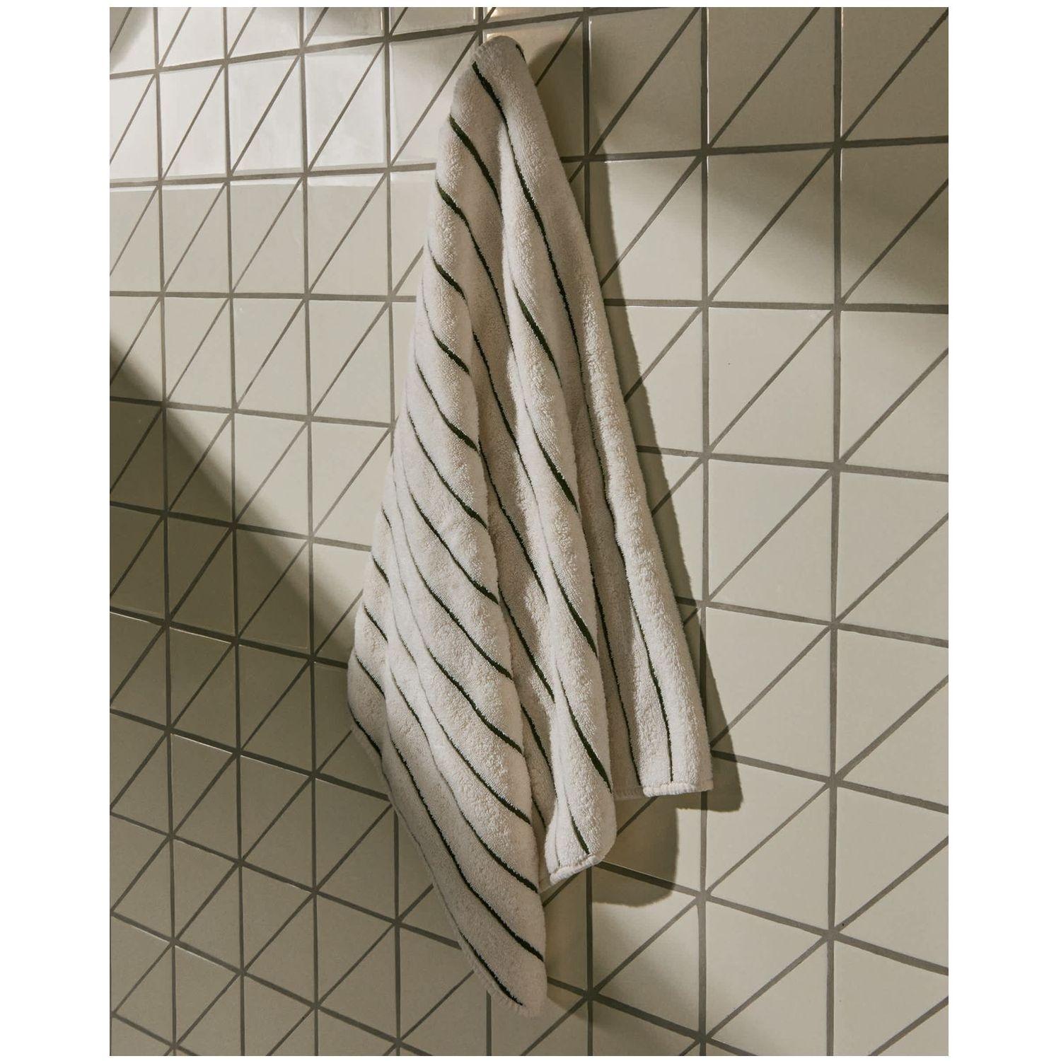 Handtuch Dorane aus 100 % Baumwolle mit grünen Streifen 50 x 90 cm