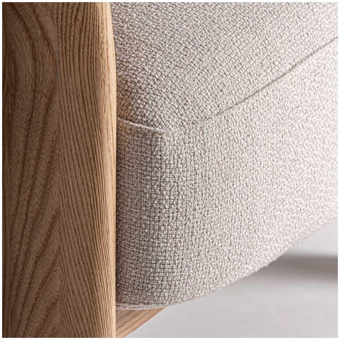 Design Holzstuhl mit Armlehne rund Nara Stoff beige Eichenholz natur