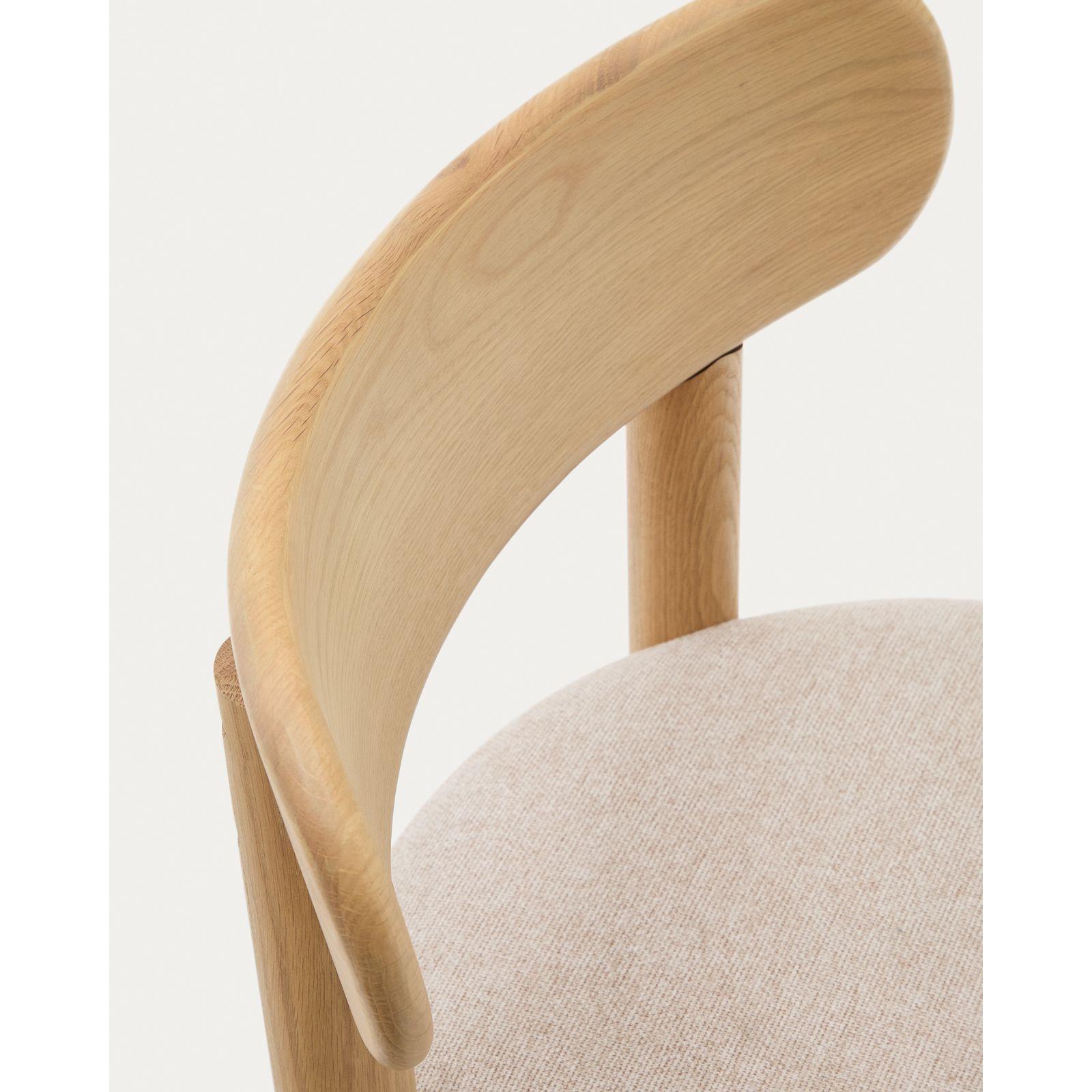 Design Stuhl Nebai Chenille beige Gestell Eichenholz natur FSC