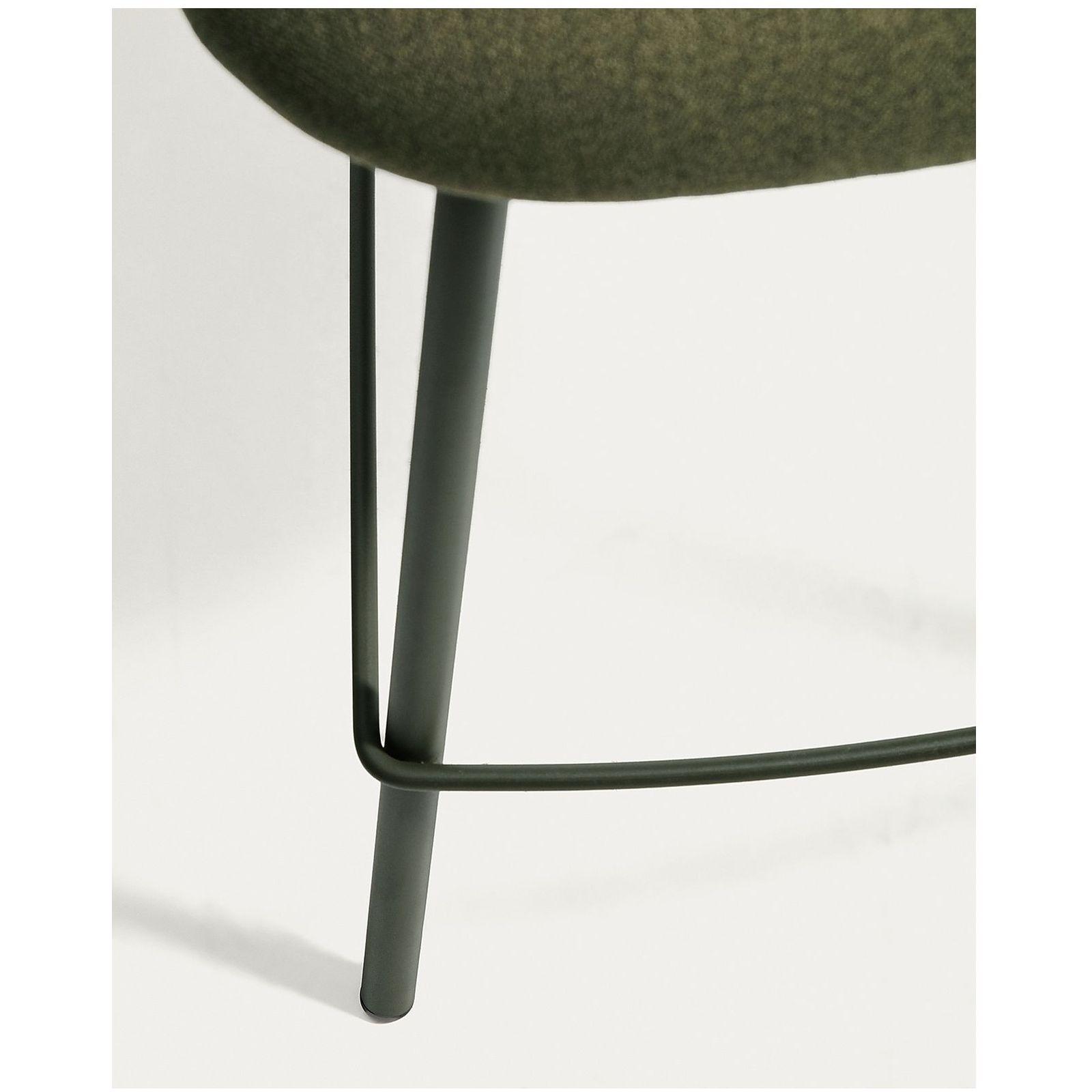 Barhocker Bonali mit grüner Chenille und grünen Metallbeinen FSC Mix Credit 65 cm
