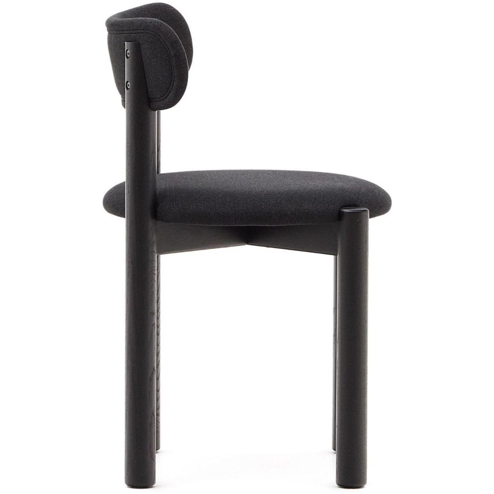 Design Stuhl Nebai Chenille schwarz Gestell Eichenholz schwarz FSC
