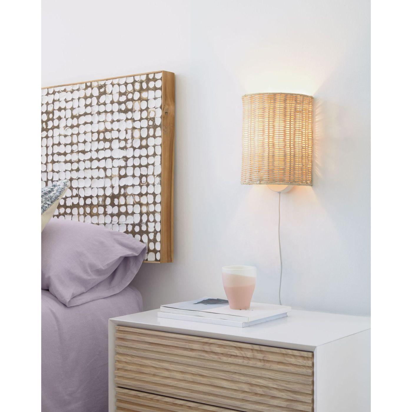 Kimjit Wandleuchte aus Rattan mit natürlichem Finish