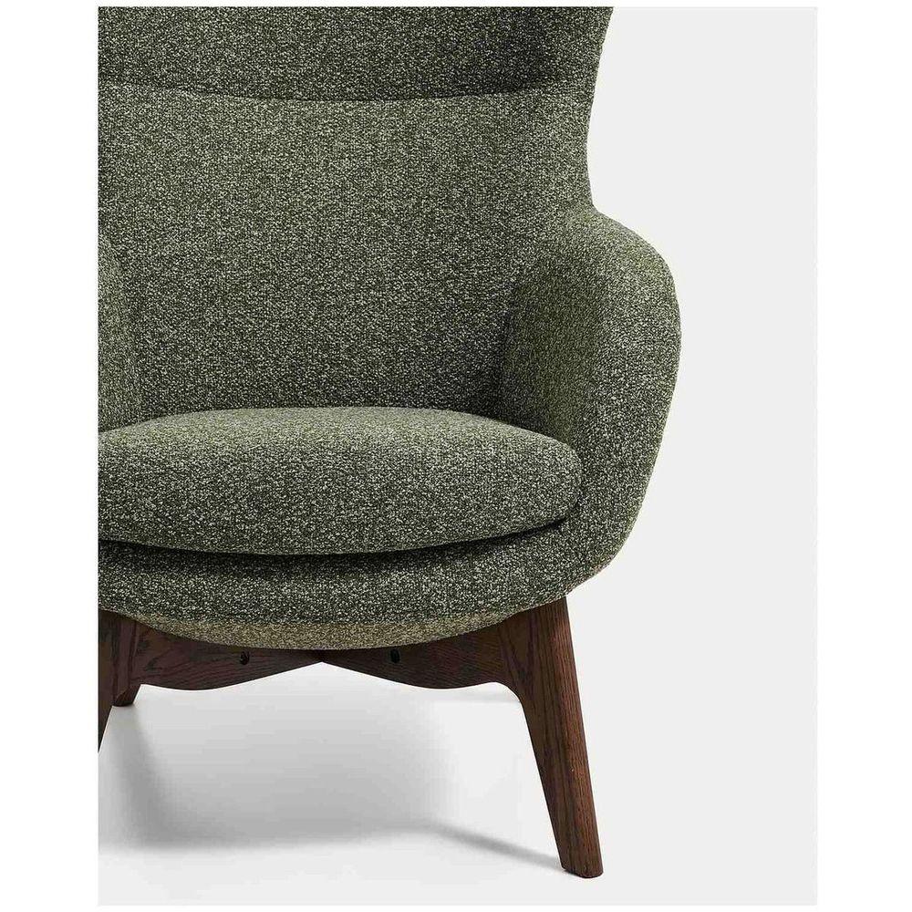 Ohrensessel Adiran dicker Chenille Moosgrün Beinen Eichenholz massiv Nussbaum-Finish